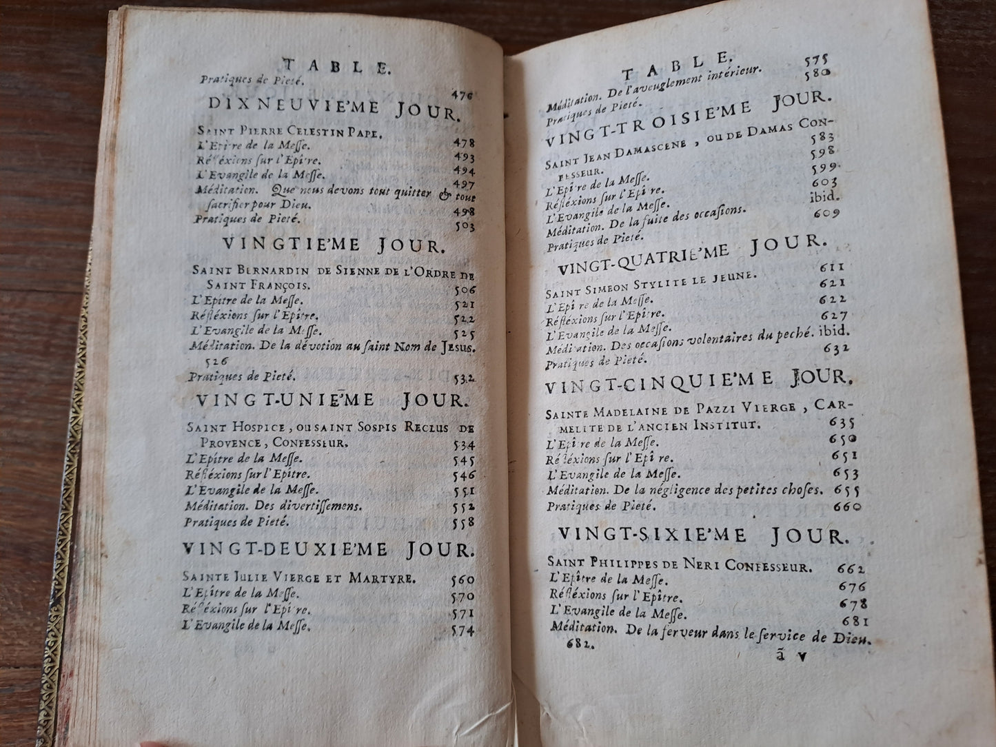Année chretienne. Mai ( may) 1716. Exercices de piété pour tous les jours. Ancien livre vintage catholique.