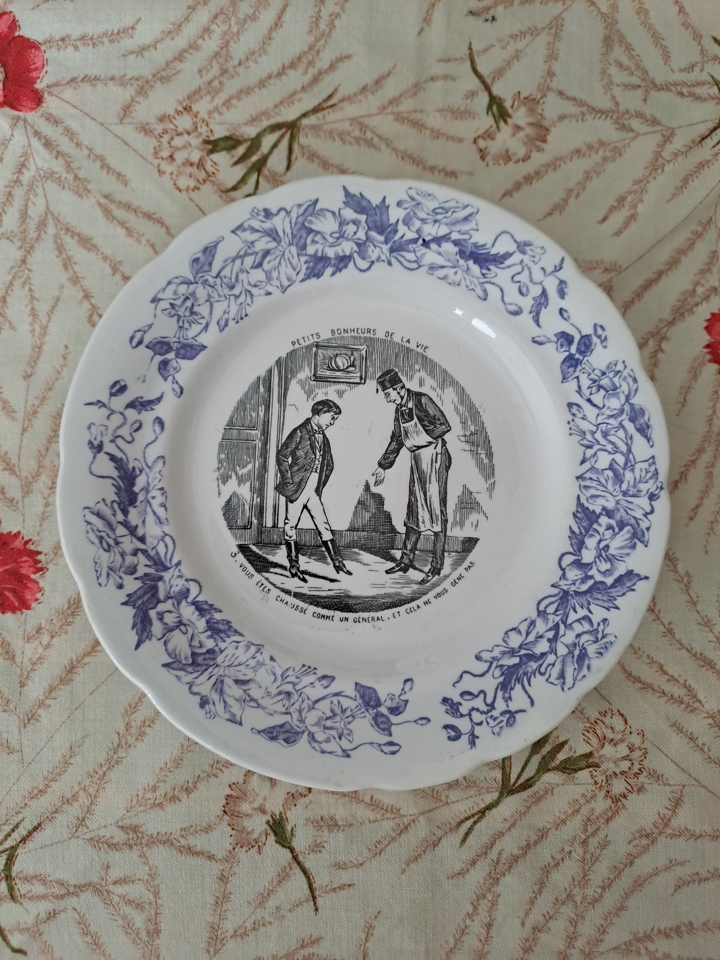 Assiette décorative Parlante. N°3. Les petits bonheurs de la vie. H. B. Choisy Le Roi.