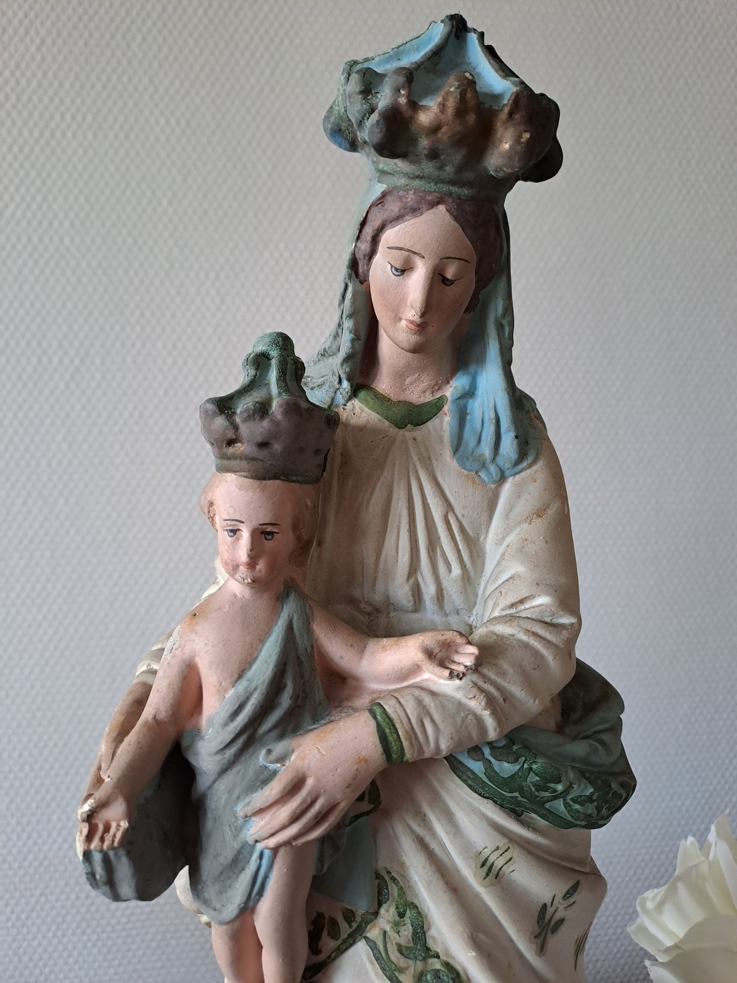 Statue representant Notre-Dame des Victoires. 45 cm. N°3. Ancien Vintage