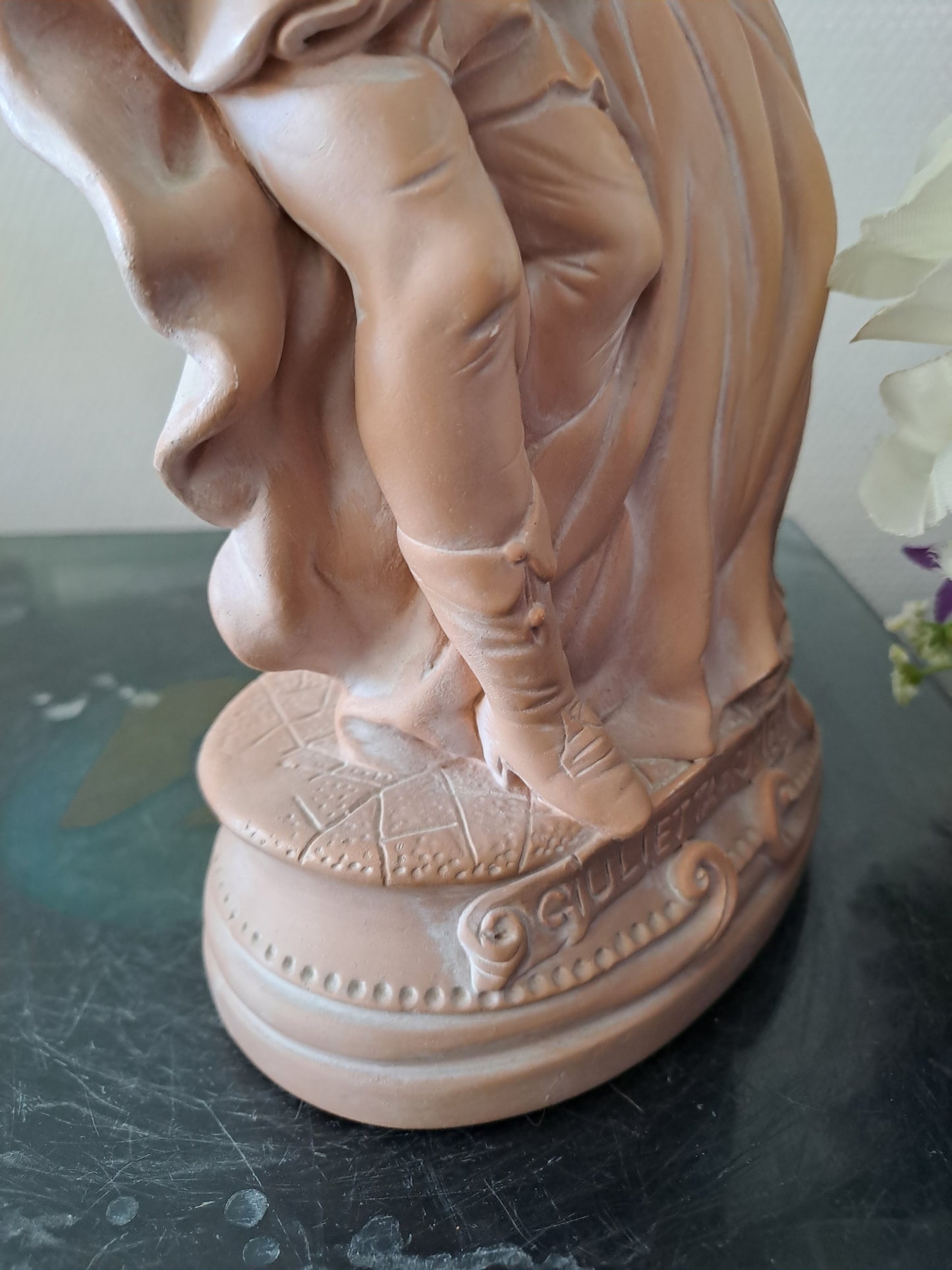 Statue Représentant Roméo et Juliette. Signé et numéroté.