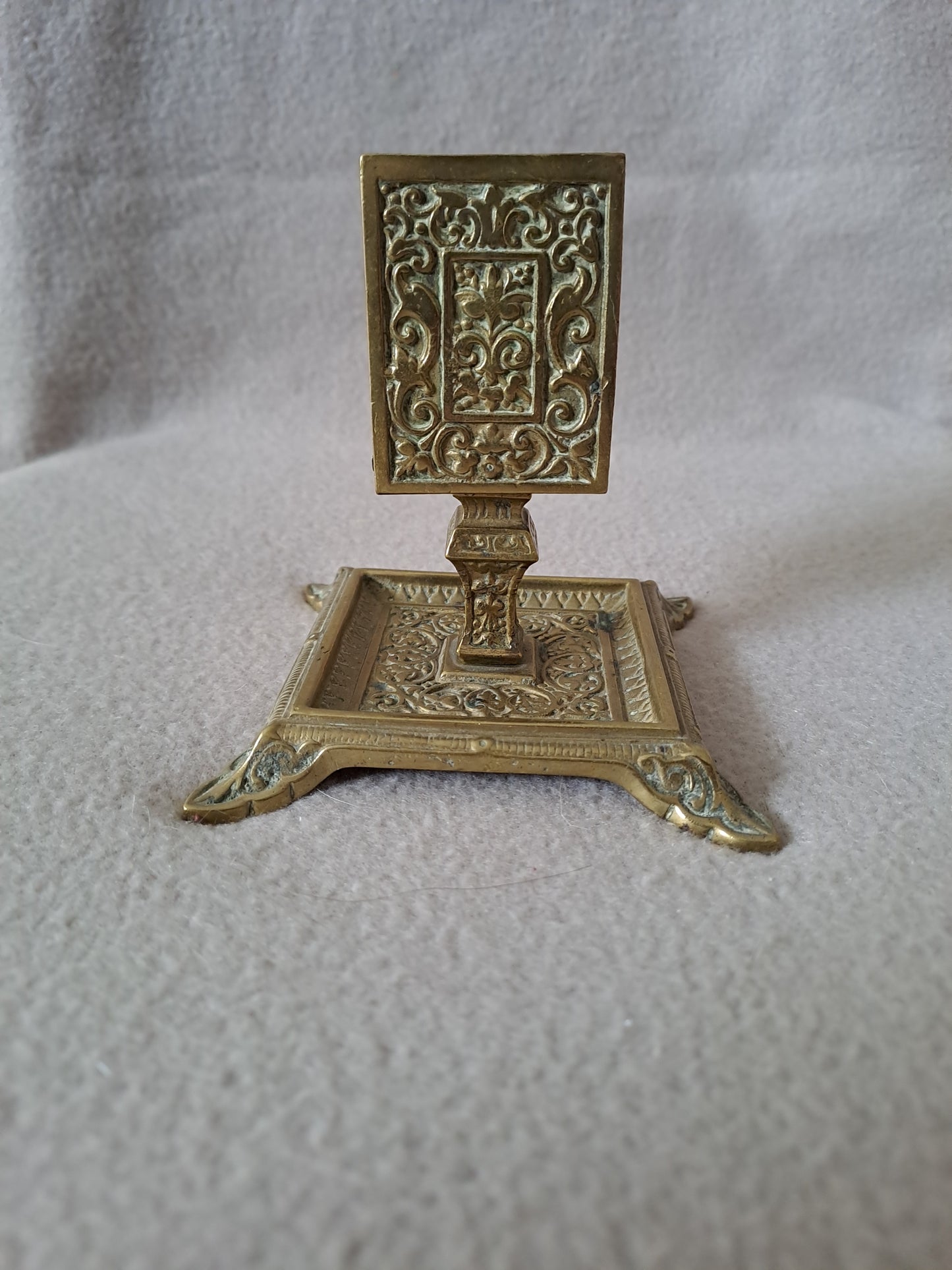 Porte allumettes/ Pyrogène.