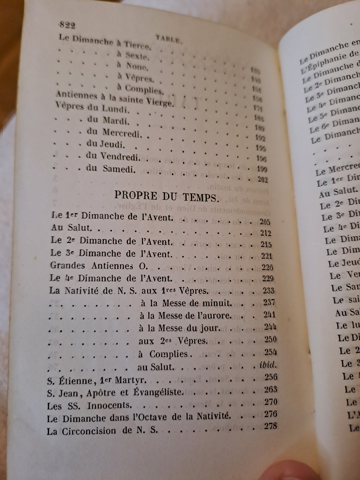 Paroissien à l'usage des diocèses qui suivent le rite de Paris contenant les offices de tous les dimanches.....