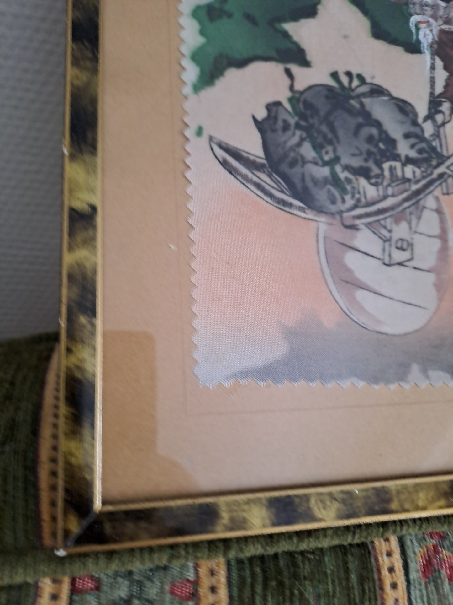 Cadre peinture sur soie. Indochine années 50.