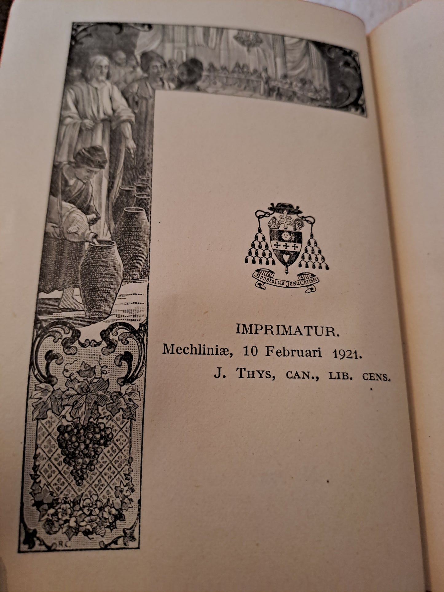 Missel romain à l'usage des fidèles contenant les prières usuelles, propre du temps et propre....