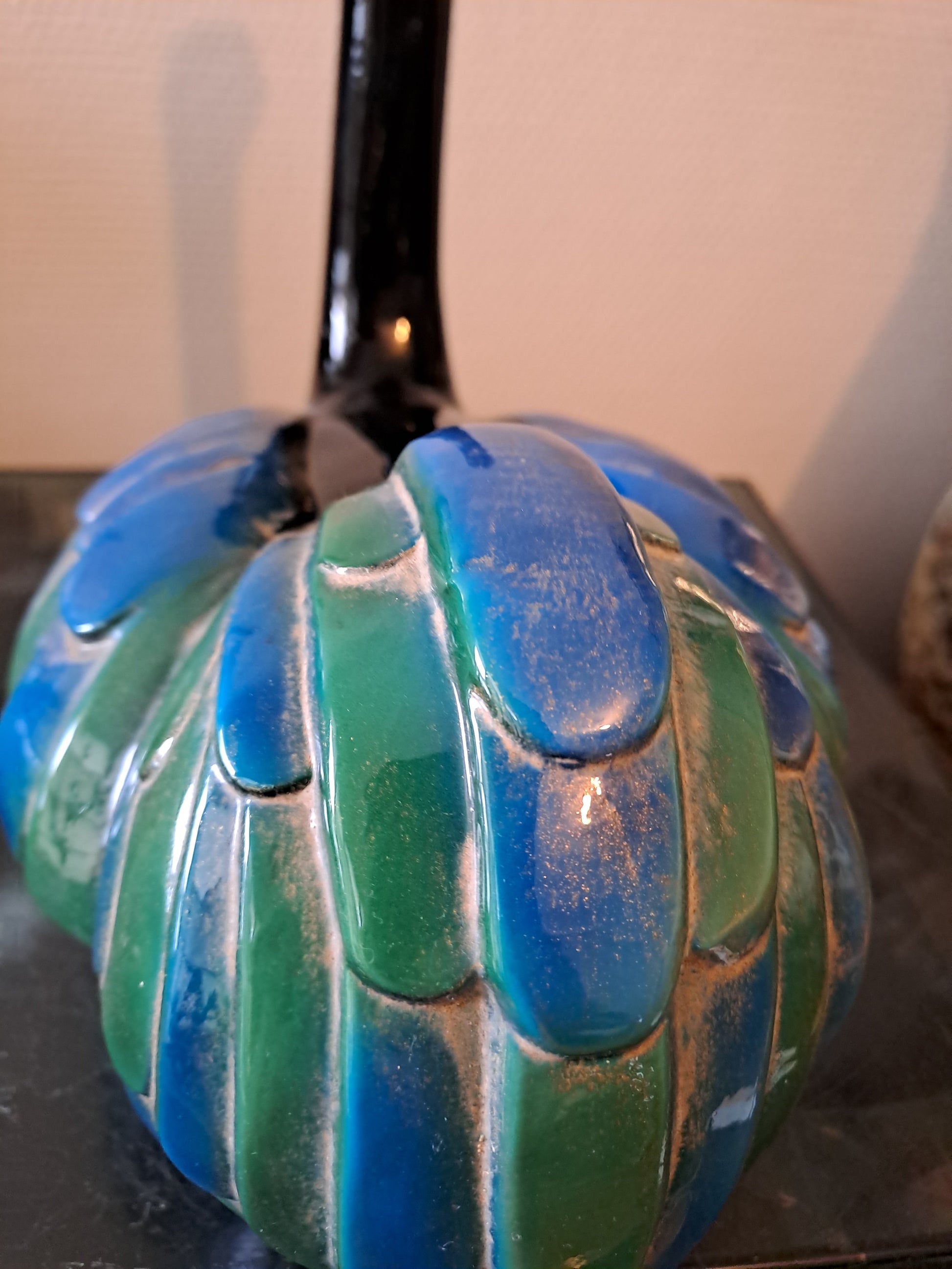 Statue autruche Hollywood Regency. 27.5 Cm X 27 Cm X 16 Cm.