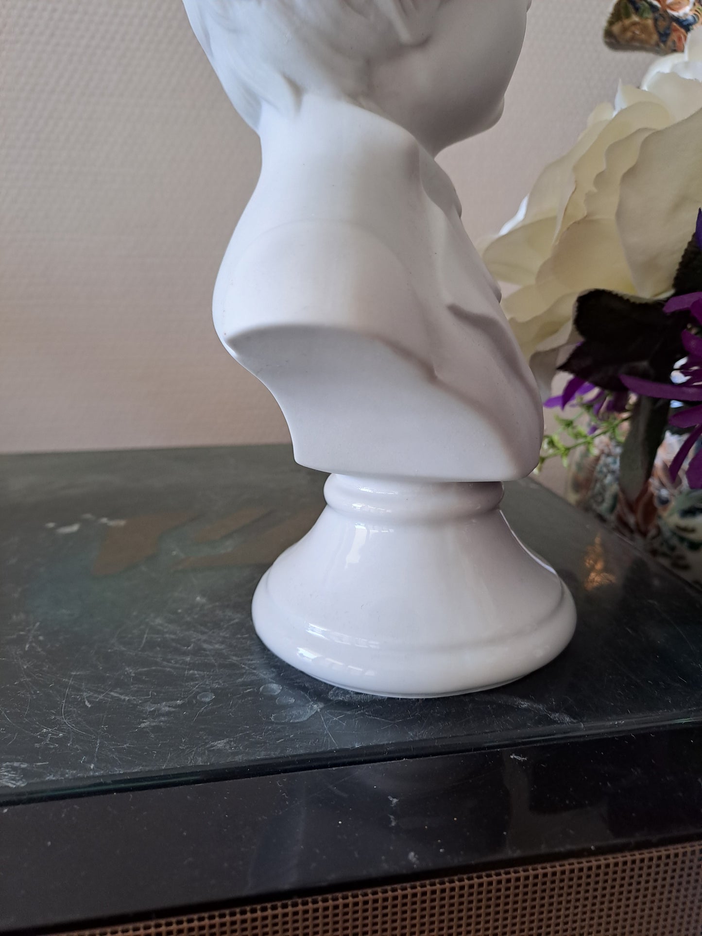 Buste garçon. Porcelaine et biscuits. Sambo.