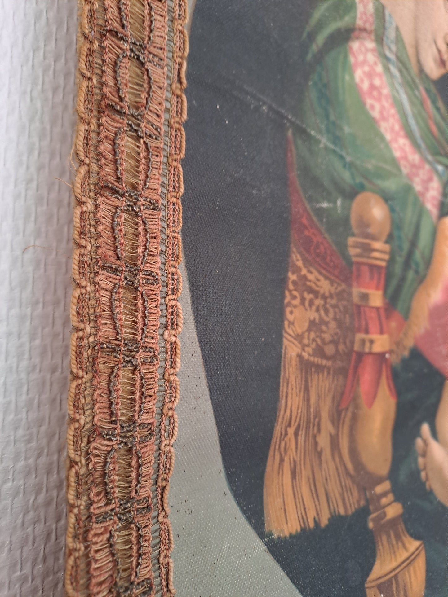 Bannière de processions. Vierge à la chaise d'après Raphaël. Ancien decoration vintage catholique.