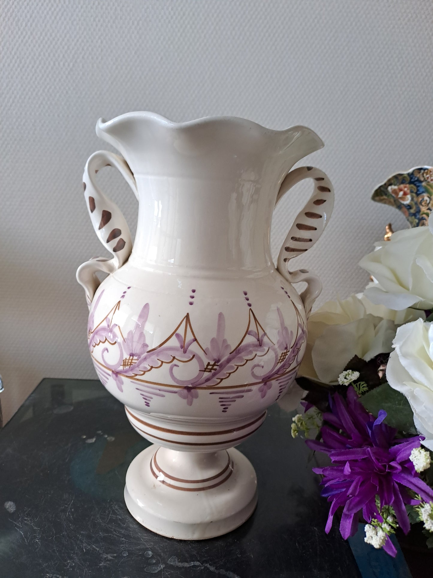 Vase En Porcelaine.