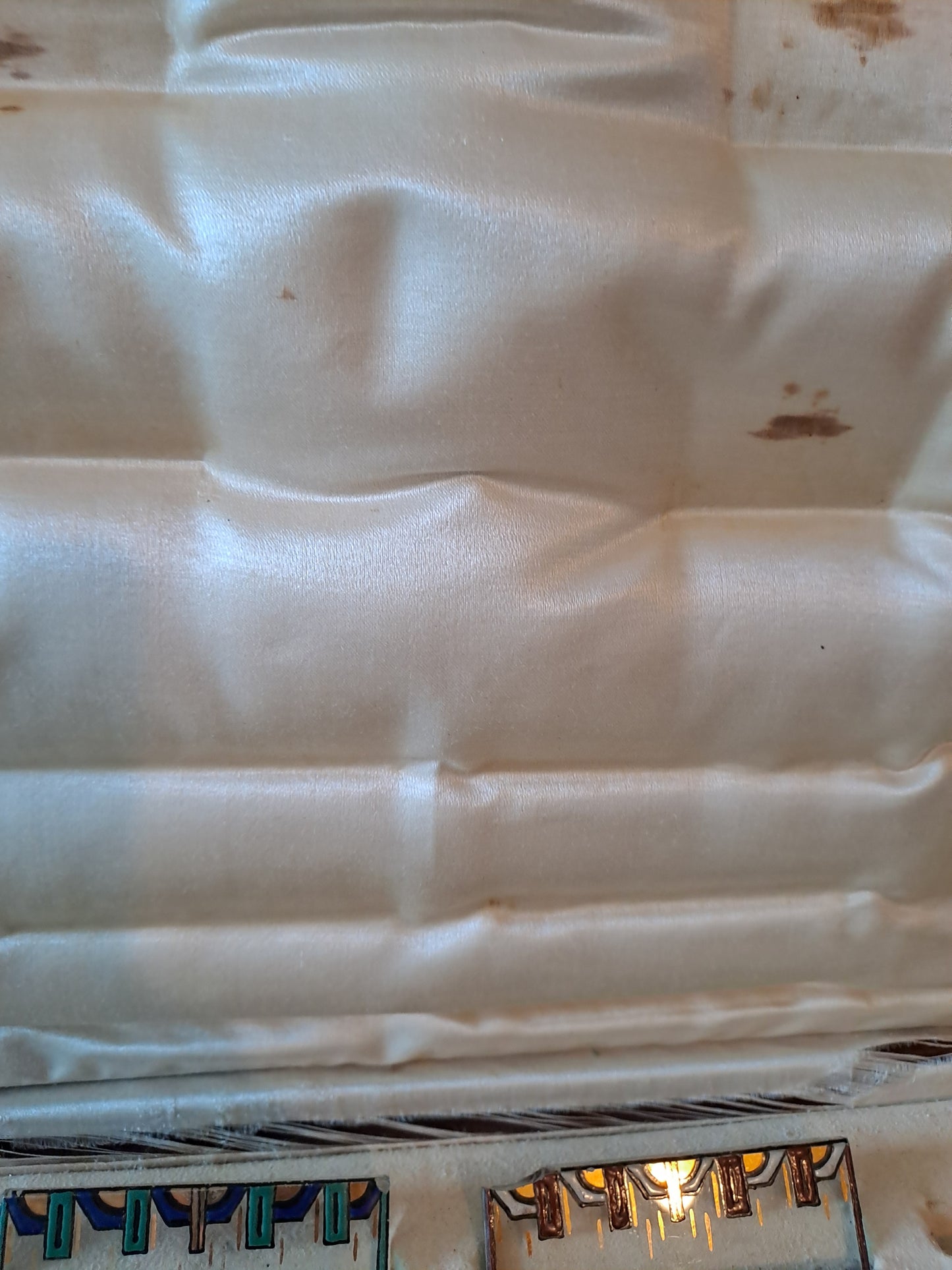 Salerons et porte-couteaux. Art deco. Années 20. Signé.