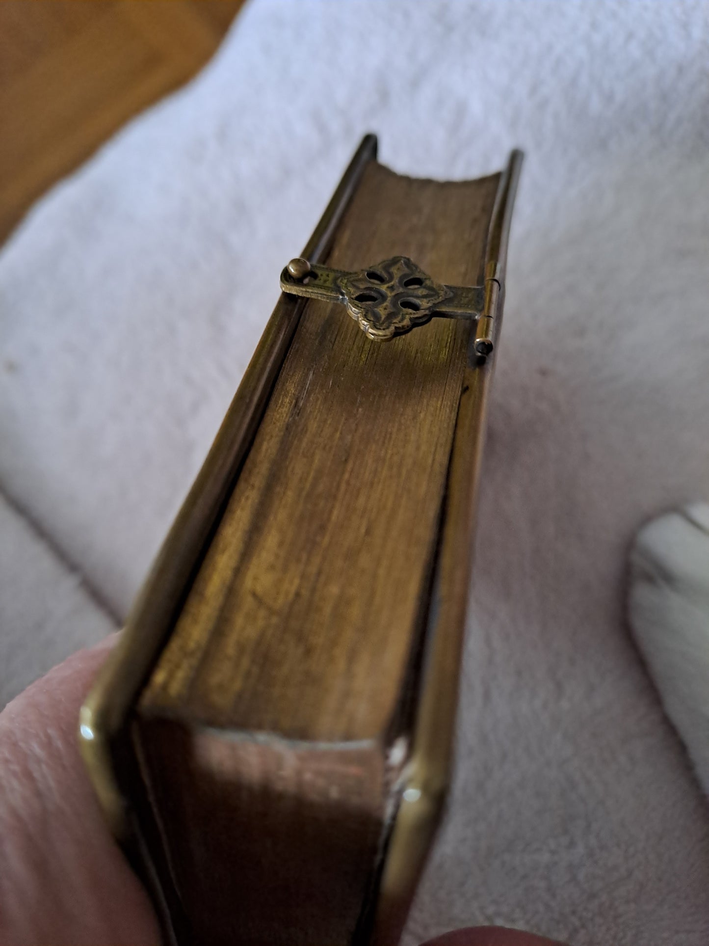 Paroissien romain contenant les offices des dimanches......